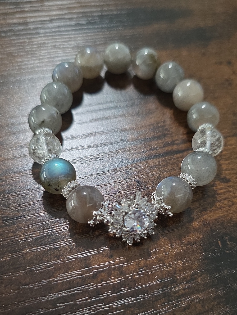 Labradorite and Cubic Zirconia Silver Accent Stretch Bracelet - Gray